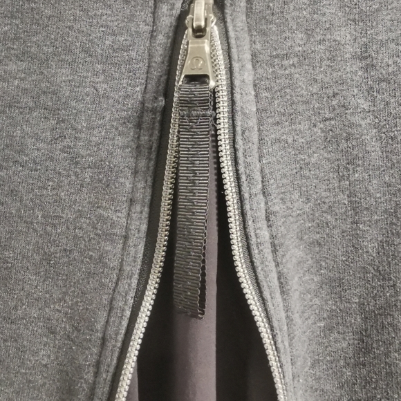 Lululemon en route jacket - Picture 9 of 16